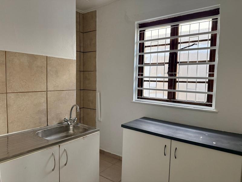 To Let 1 Bedroom Property for Rent in Boston Western Cape